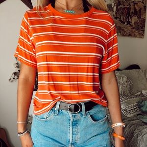 american eagle outfitters red w/ white stripes